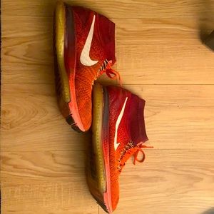 Men’s Nike Zooms.